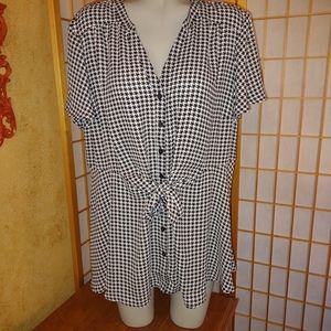 Torrid, plus size 2X checkered top